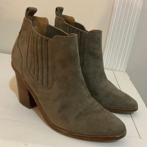 Nine West Gray Booties